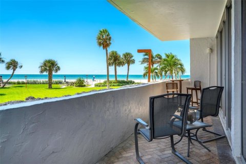 Copropriété à vendre à Redington Shores, Floride: 1 chambre, 98.48 m2 № 2398389 - photo 9