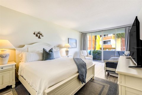Copropriété à vendre à Redington Shores, Floride: 1 chambre, 98.48 m2 № 2398389 - photo 16