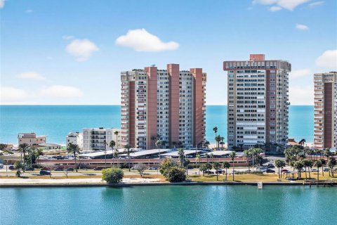 Copropriété à vendre à Redington Shores, Floride: 1 chambre, 98.48 m2 № 2398389 - photo 2