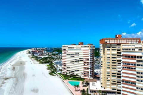 Copropriété à vendre à Redington Shores, Floride: 1 chambre, 98.48 m2 № 2398389 - photo 4