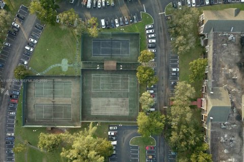 Condominio en venta en Lauderhill, Florida, 1 dormitorio, 74.32 m2 № 2020706 - foto 30