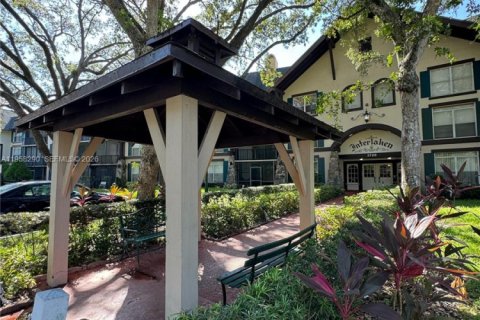 Condominio en venta en Lauderhill, Florida, 1 dormitorio, 74.32 m2 № 2020706 - foto 21