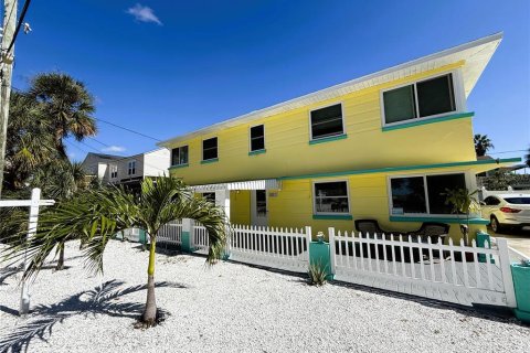 Appartement à Treasure Island, Floride 1 chambre, 66.89 m2 № 2424352