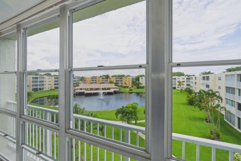 Condo in Dania Beach, Florida, 2 bedrooms № 2254362