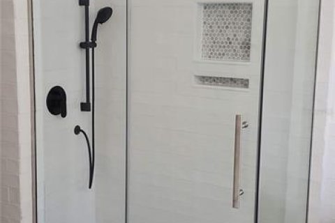 Villa ou maison à louer à Sarasota, Floride: 2 chambres, 162.02 m2 № 2356002 - photo 14