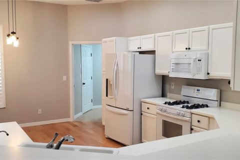 Villa ou maison à louer à Sarasota, Floride: 2 chambres, 162.02 m2 № 2356002 - photo 7