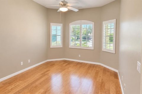 Villa ou maison à louer à Sarasota, Floride: 2 chambres, 162.02 m2 № 2356002 - photo 9