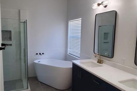 Villa ou maison à louer à Sarasota, Floride: 2 chambres, 162.02 m2 № 2356002 - photo 13