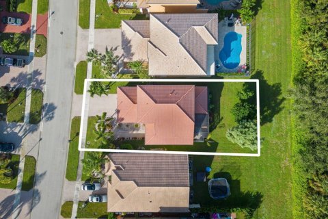 Casa en venta en Wellington, Florida, 4 dormitorios, 192.96 m2 № 1178197 - foto 1
