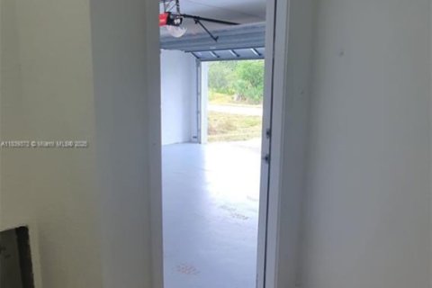 Casa en alquiler en Lehigh Acres, Florida, 4 dormitorios, 150.78 m2 № 1939847 - foto 24