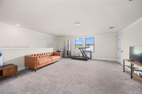 Casa en venta en Tamarac, Florida, 5 dormitorios, 265.7 m2 № 1968560 - foto 26