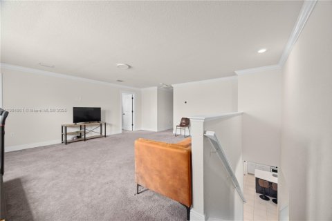 Casa en venta en Tamarac, Florida, 5 dormitorios, 265.7 m2 № 1968560 - foto 24