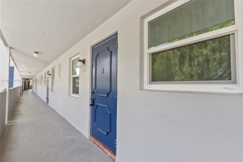 Condominio en venta en Margate, Florida, 2 dormitorios, 86.4 m2 № 1937932 - foto 20