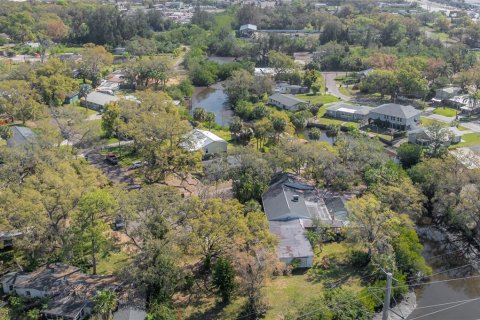 Villa ou maison à vendre à Tampa, Floride: 4 chambres, 250.56 m2 № 1789071 - photo 5