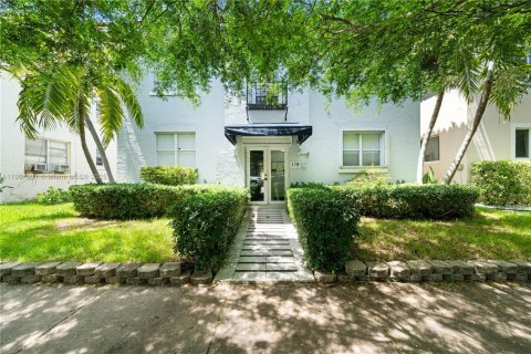 Condominio en venta en Coral Gables, Florida, 29.26 m2 № 2012539 - foto 1