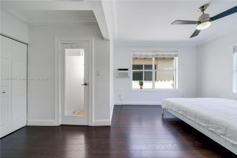 Condominio en venta en Coral Gables, Florida, 29.26 m2 № 2012539 - foto 4