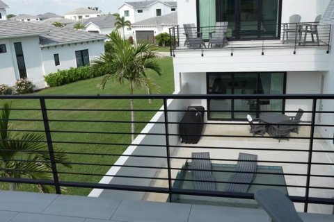 Casa en venta en Bradenton, Florida, 4 dormitorios, 378.02 m2 № 2156429 - foto 23