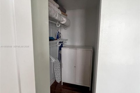 Купить кондоминиум в Майами-Бич, Флорида 2 спальни, 52.95м2, № 1996988 - фото 9