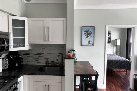 Купить кондоминиум в Майами-Бич, Флорида 2 спальни, 52.95м2, № 1996988 - фото 4