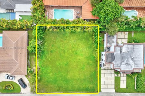 Land in Coral Gables, Florida № 1766956 - photo 1