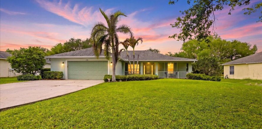 Casa en Port St. Lucie, Florida 3 dormitorios, 155.98 m2 № 2078277
