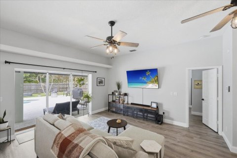 Casa en venta en Port St. Lucie, Florida, 3 dormitorios, 155.98 m2 № 2078277 - foto 9