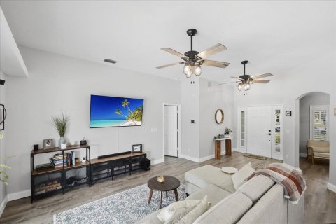 Casa en venta en Port St. Lucie, Florida, 3 dormitorios, 155.98 m2 № 2078277 - foto 8