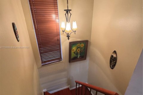 Condo in Miami, Florida, 2 bedrooms  № 1863646 - photo 17