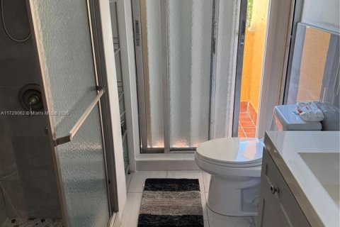 Condo in Miami, Florida, 2 bedrooms  № 1863646 - photo 20