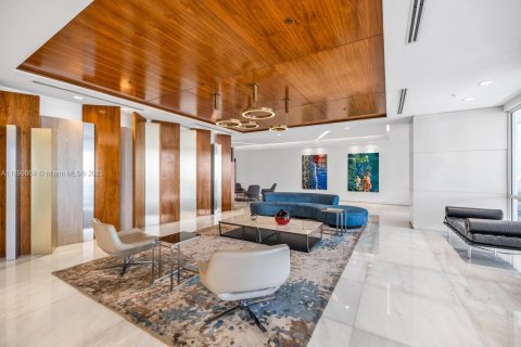 Condo in Miami Beach, Florida, 3 bedrooms  № 1953263 - photo 25