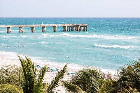 Купить кондоминиум в Санни-Айлс-Бич, Флорида 2 спальни, 165.92м2, № 2066160 - фото 14