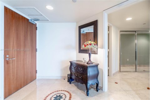 Купить кондоминиум в Санни-Айлс-Бич, Флорида 2 спальни, 165.92м2, № 2066160 - фото 3