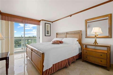 Купить кондоминиум в Санни-Айлс-Бич, Флорида 2 спальни, 165.92м2, № 2066160 - фото 10