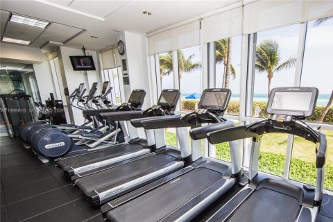 Купить кондоминиум в Санни-Айлс-Бич, Флорида 2 спальни, 165.92м2, № 2066160 - фото 23