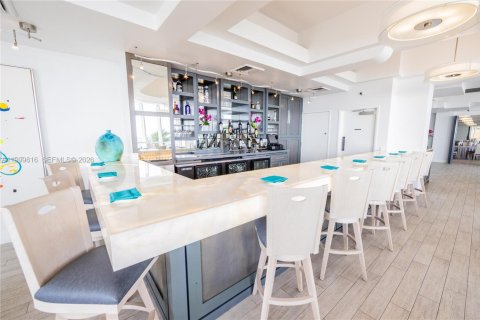 Купить кондоминиум в Санни-Айлс-Бич, Флорида 2 спальни, 165.92м2, № 2066160 - фото 19