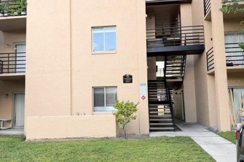 Condo à Orlando, Floride, 2 chambres  № 2118646