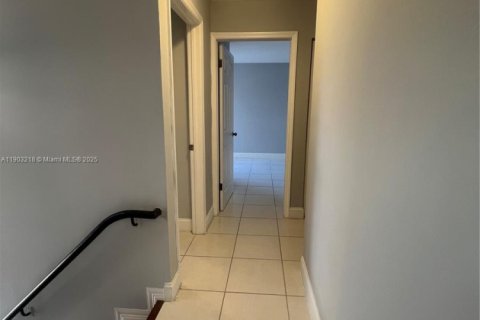 Apartment in Miami, Florida 3 bedrooms, 128.67 sq.m. № 1955987 - photo 16