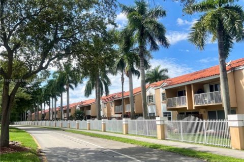 Apartment in Miami, Florida 3 bedrooms, 128.67 sq.m. № 1955987 - photo 3