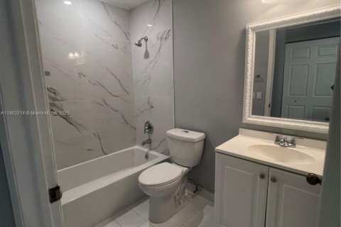 Apartment in Miami, Florida 3 bedrooms, 128.67 sq.m. № 1955987 - photo 17