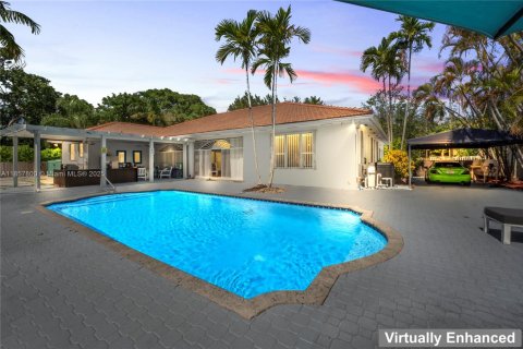 Villa ou maison à vendre à Miami, Floride: 5 chambres, 323.58 m2 № 2054922 - photo 11