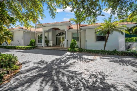 Villa ou maison à Miami, Floride 5 chambres, 323.58 m2 № 2054922