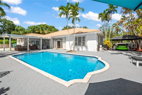 Villa ou maison à vendre à Miami, Floride: 5 chambres, 323.58 m2 № 2054922 - photo 10