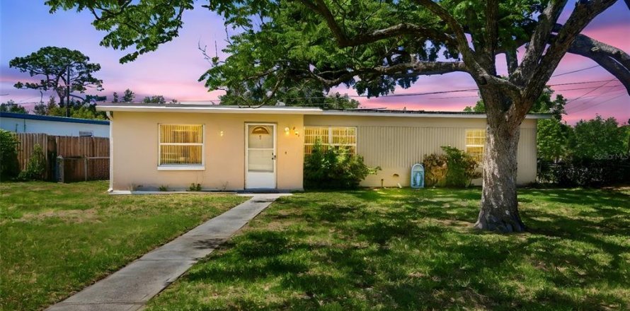 Casa en Casselberry, Florida 3 dormitorios, 94.02 m2 № 2123351