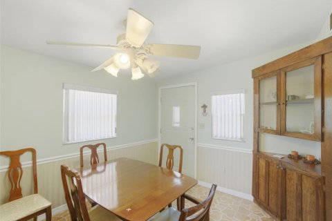 Casa en venta en Casselberry, Florida, 3 dormitorios, 94.02 m2 № 2123351 - foto 8