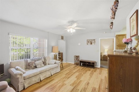 Casa en venta en Casselberry, Florida, 3 dormitorios, 94.02 m2 № 2123351 - foto 2