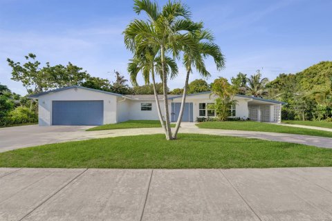 House in Fort Lauderdale, Florida 3 bedrooms, 166.57 sq.m. № 2185529 - photo 2