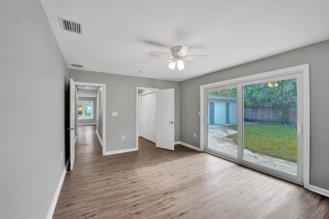 House in Fort Lauderdale, Florida 3 bedrooms, 166.57 sq.m. № 2185529 - photo 19