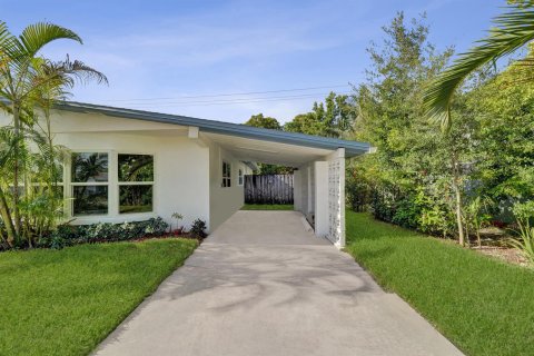 House in Fort Lauderdale, Florida 3 bedrooms, 166.57 sq.m. № 2185529 - photo 4
