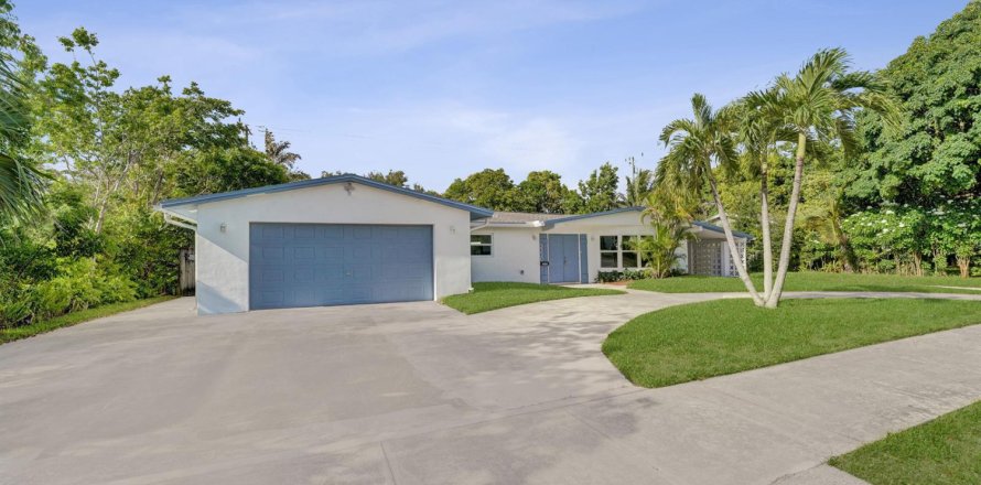 House in Fort Lauderdale, Florida 3 bedrooms, 166.57 sq.m. № 2185529