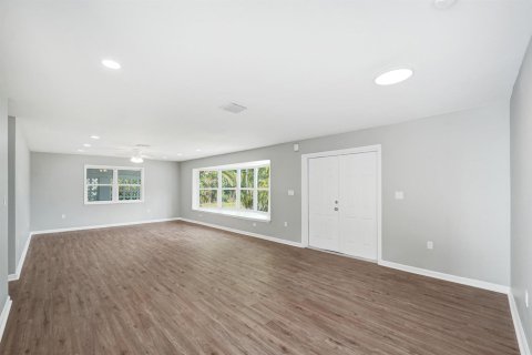 House in Fort Lauderdale, Florida 3 bedrooms, 166.57 sq.m. № 2185529 - photo 8